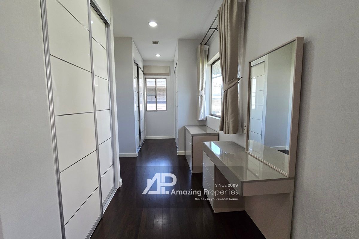 4-bedroom-house-Phrom-Phong-(15)-5003.jpg