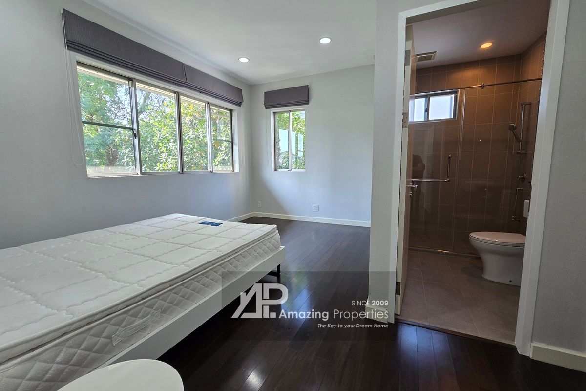 4-bedroom-house-Phrom-Phong-(19)-2107.jpg