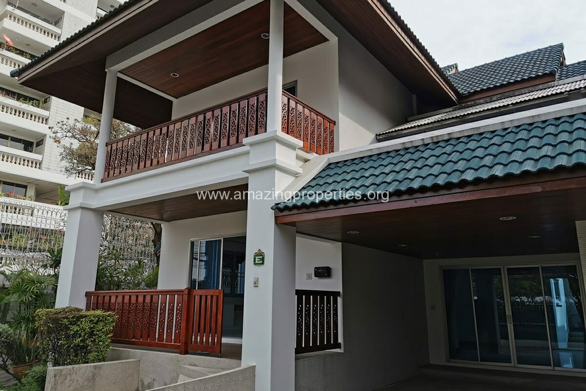 4-bedroom-house-Phrom-Phong-1-8339.jpg