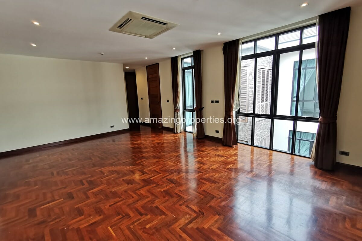 4-bedroom-house-Phrom-Phong-17-1-9614.jpg
