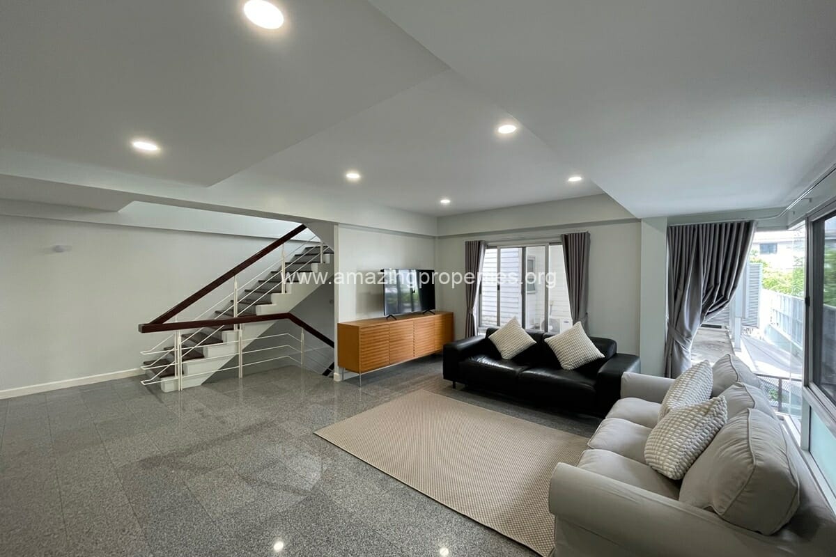 4-bedroom-house-Phrom-Phong-18-3092.jpg