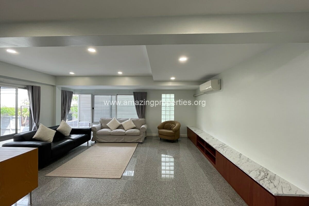 4-bedroom-house-Phrom-Phong-19-3944.jpg
