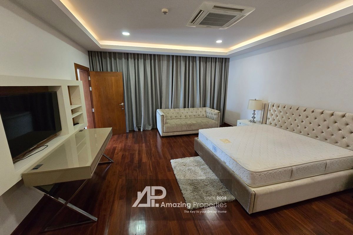 4-bedroom-house-Phrom-Phong-25-1-3048.jpg