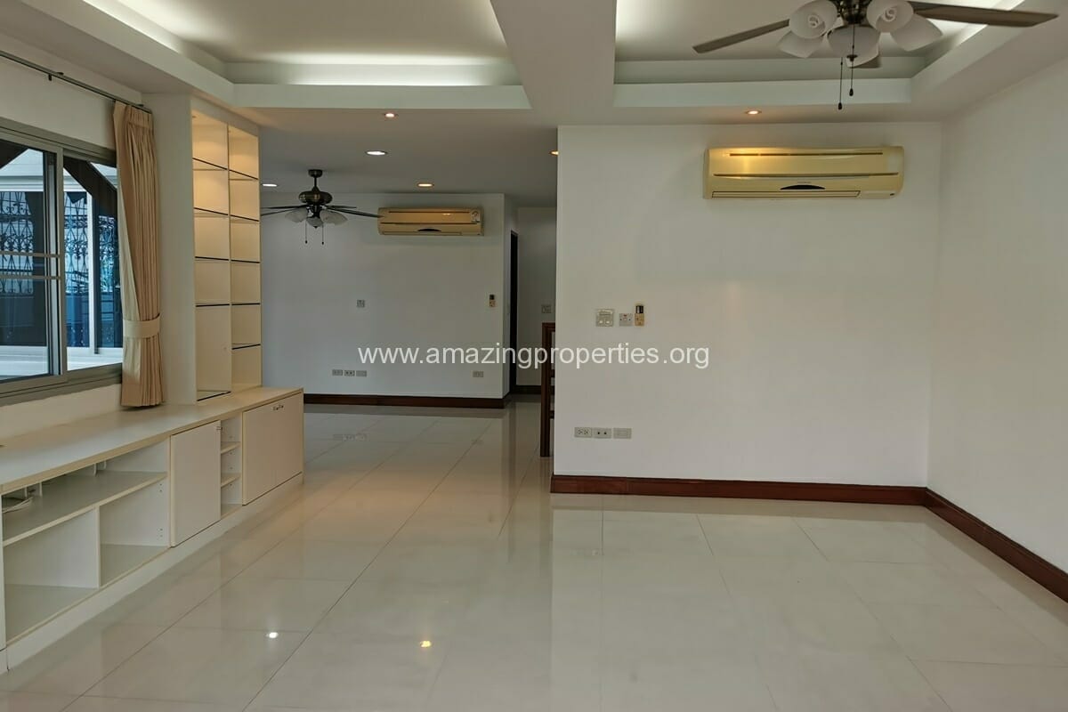 4-bedroom-house-Phrom-Phong-4-4419.jpg