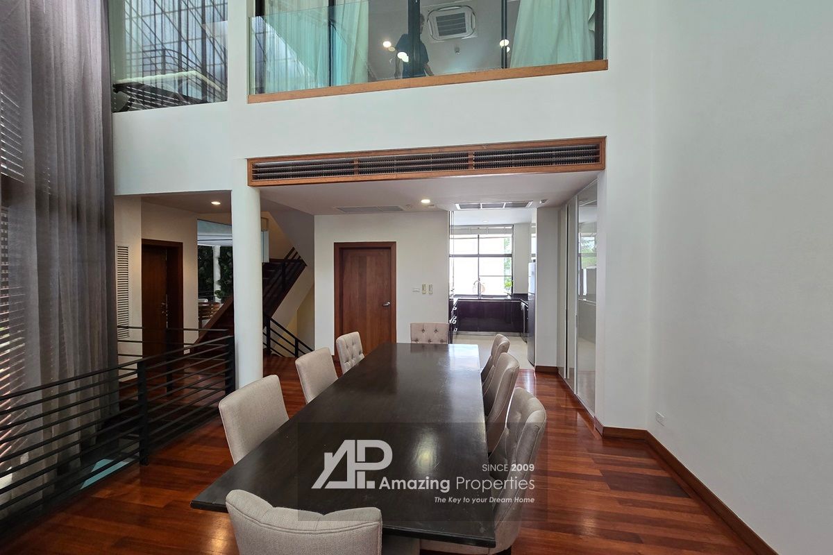 4-bedroom-house-Phrom-Phong-5-1-9649.jpg