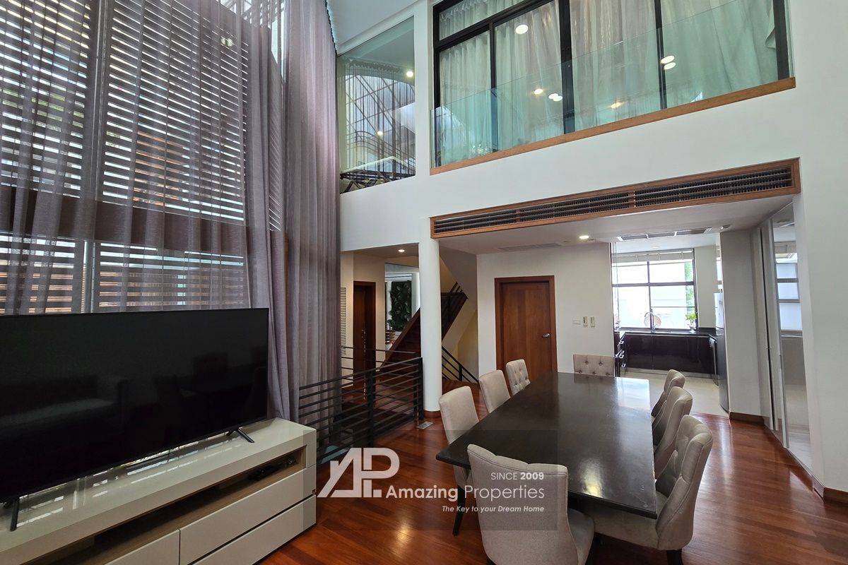 4-bedroom-house-Phrom-Phong-7-1-5251.jpg