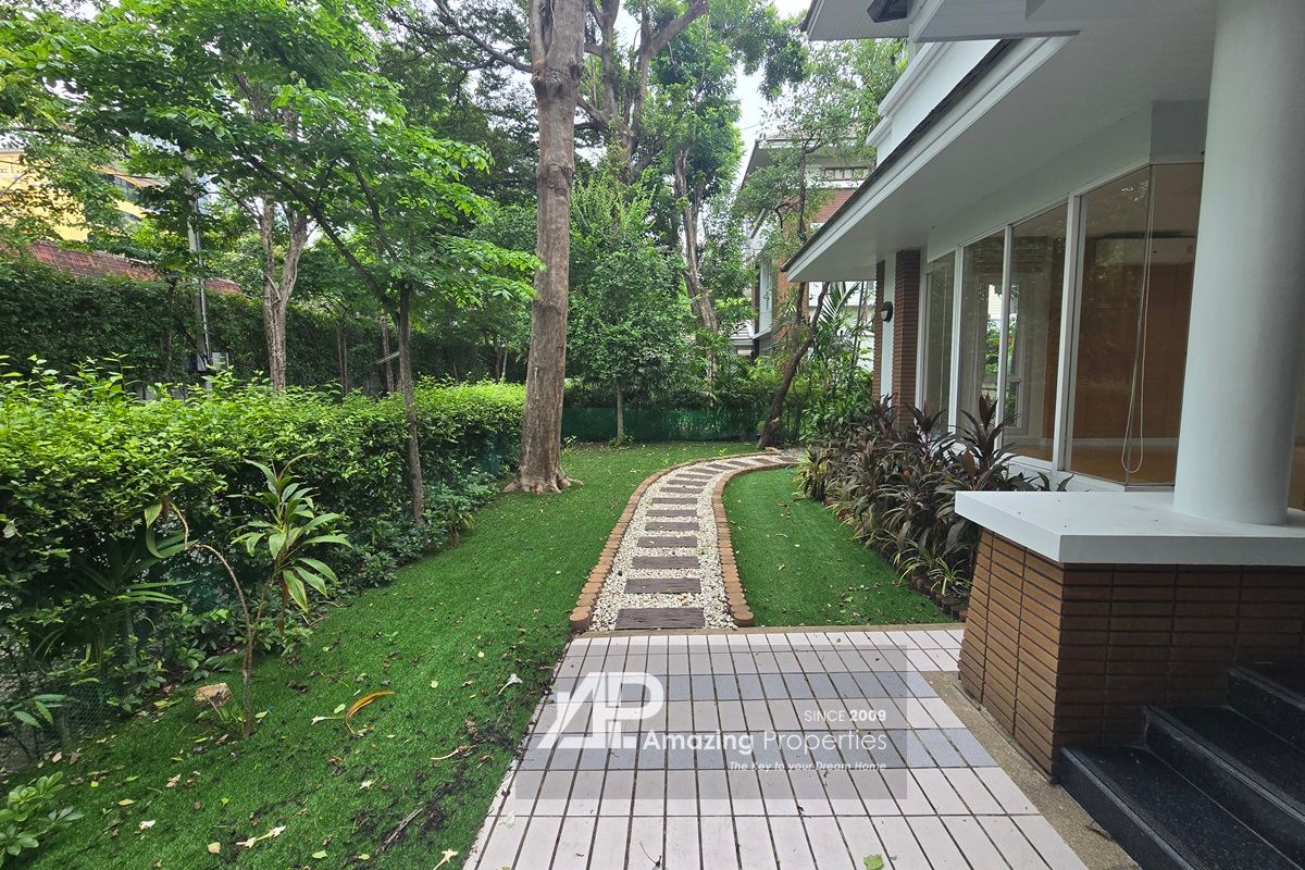 4-bedroom-house-Thonglor-1-4414.jpg
