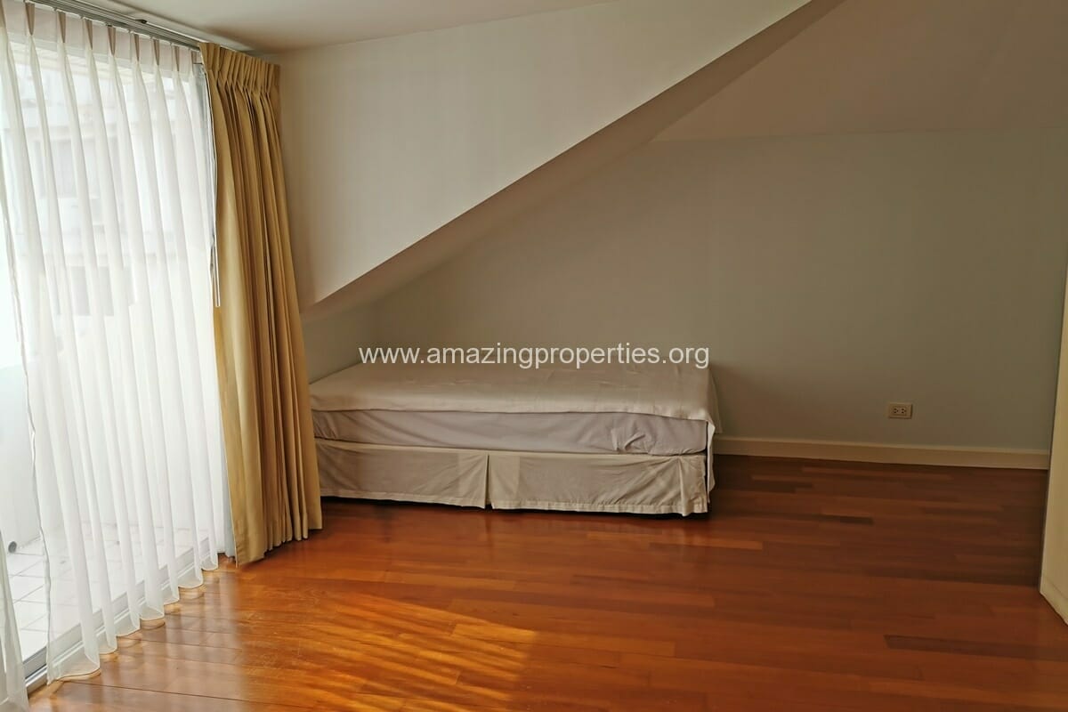 4-bedroom-house-near-BTS-Phrom-Phong-18-9810.jpg