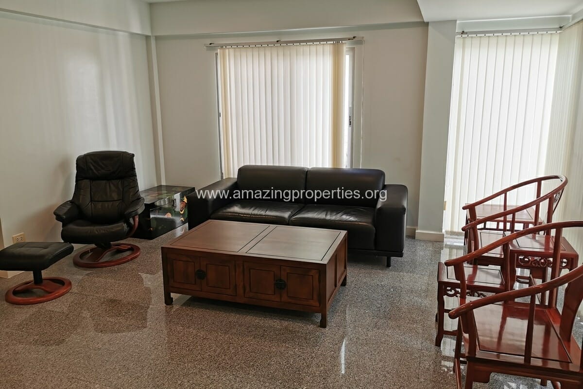 4-bedroom-house-near-BTS-Phrom-Phong-3-7797.jpg