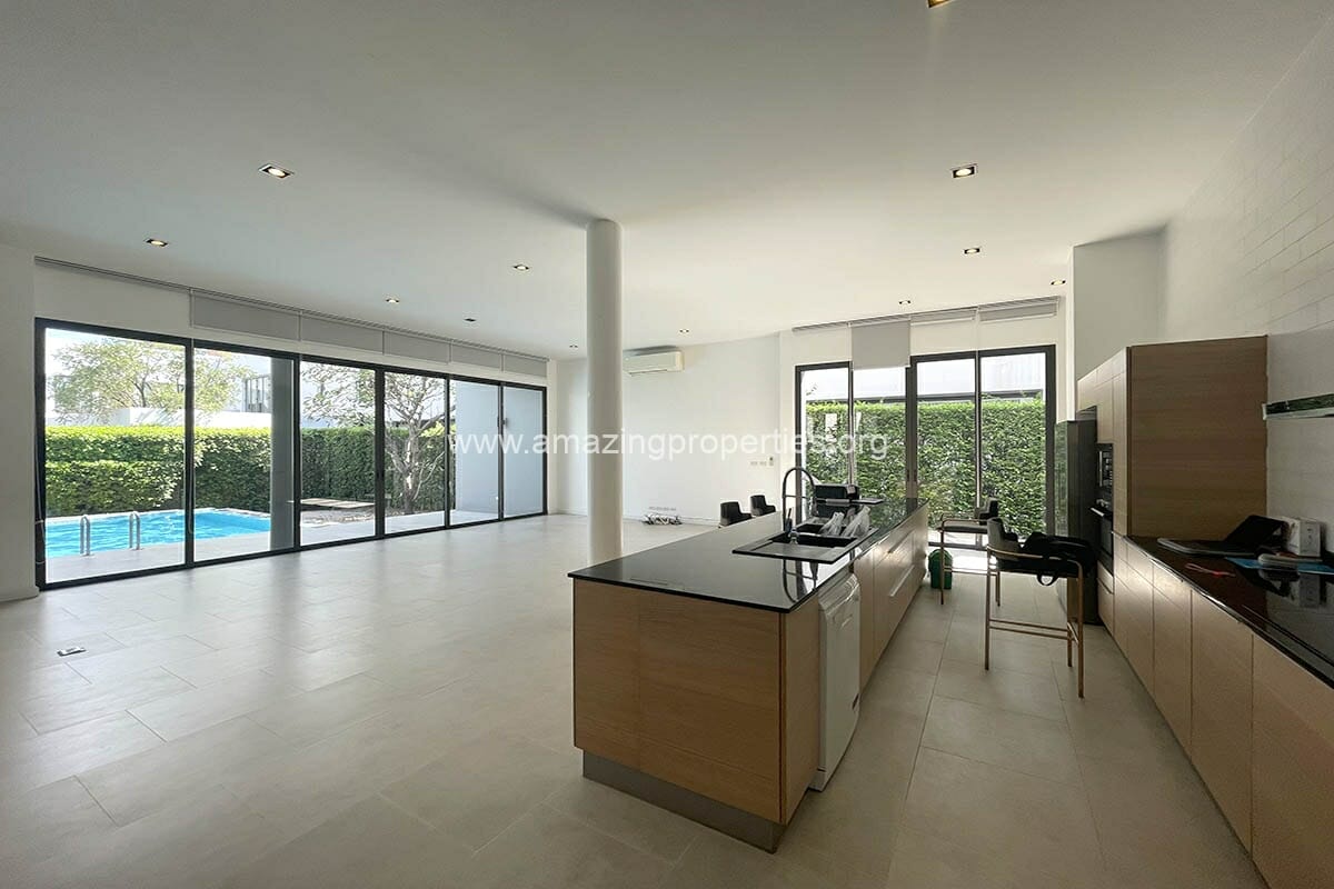 4-bedroom-house-thonglor-12-7521.jpg