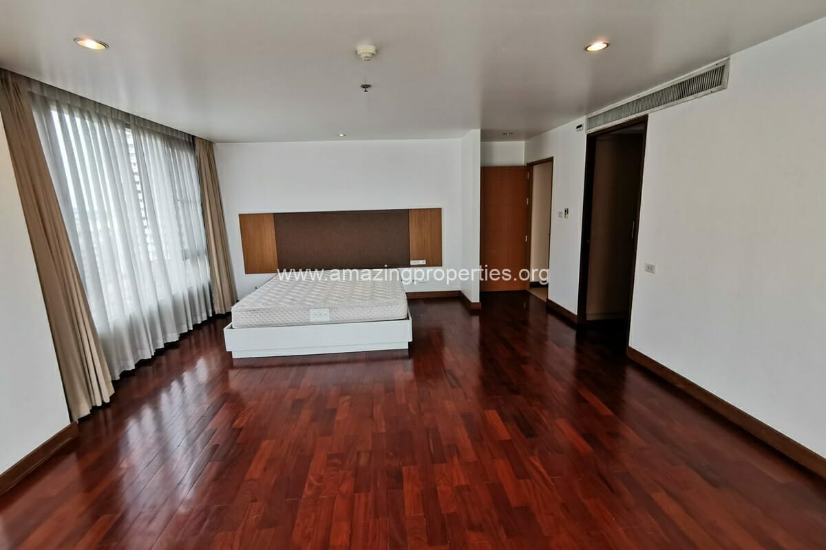 4-bedroom-penthouse-Phrom-Phong-14-1646.jpg