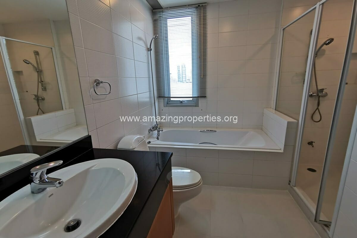4-bedroom-penthouse-Phrom-Phong-18-4409.jpg