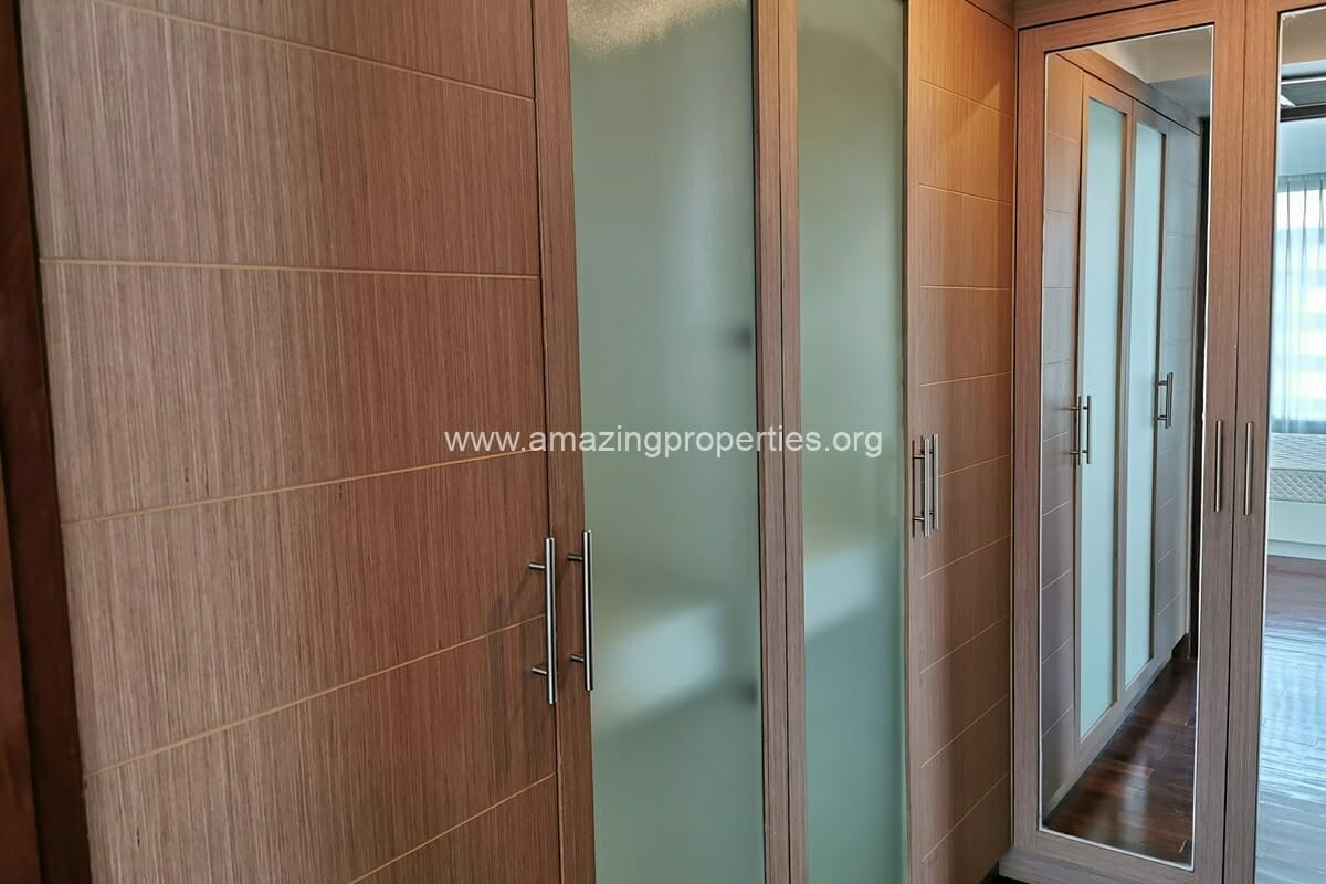 4-bedroom-penthouse-Phrom-Phong-19-4709.jpg