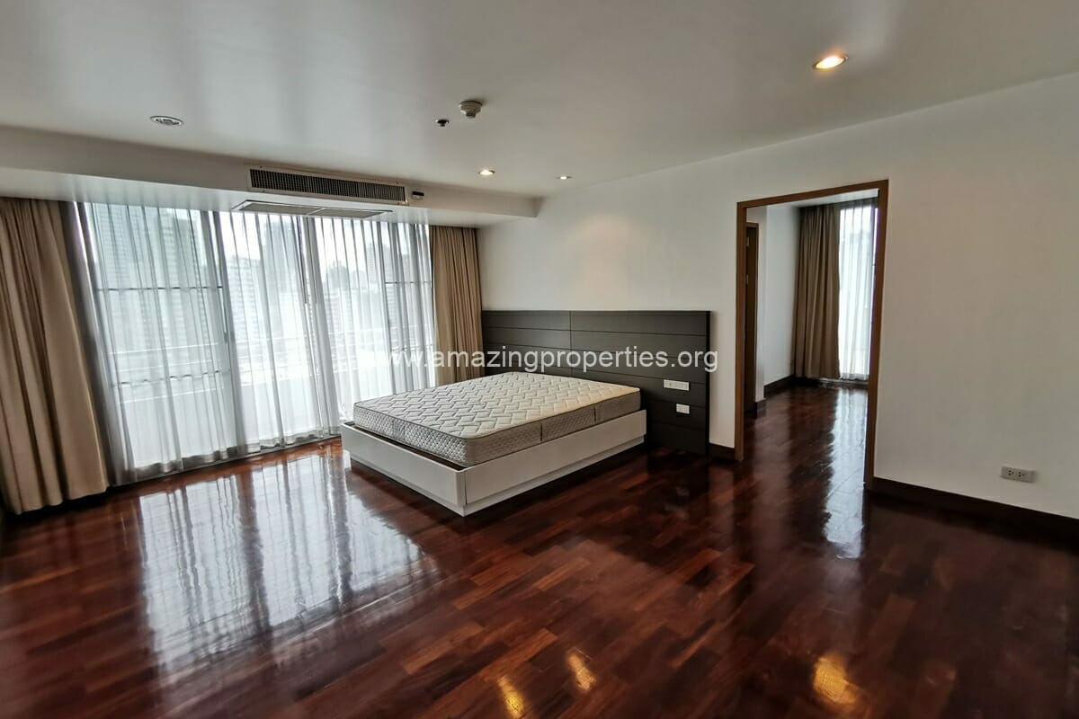 4-bedroom-penthouse-Phrom-Phong-22-6328.jpg
