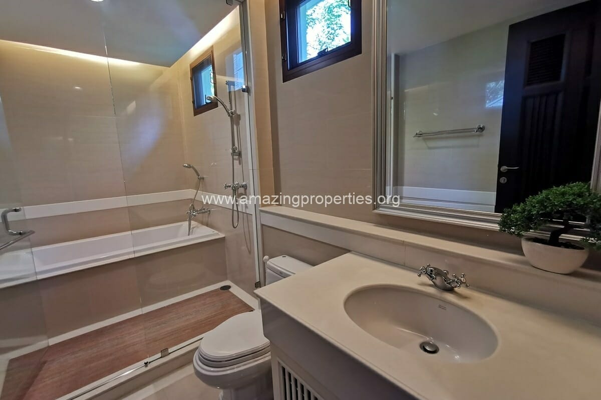 5-Bedroom-House-Baan-Sukhumvit-18-25-2491.jpg