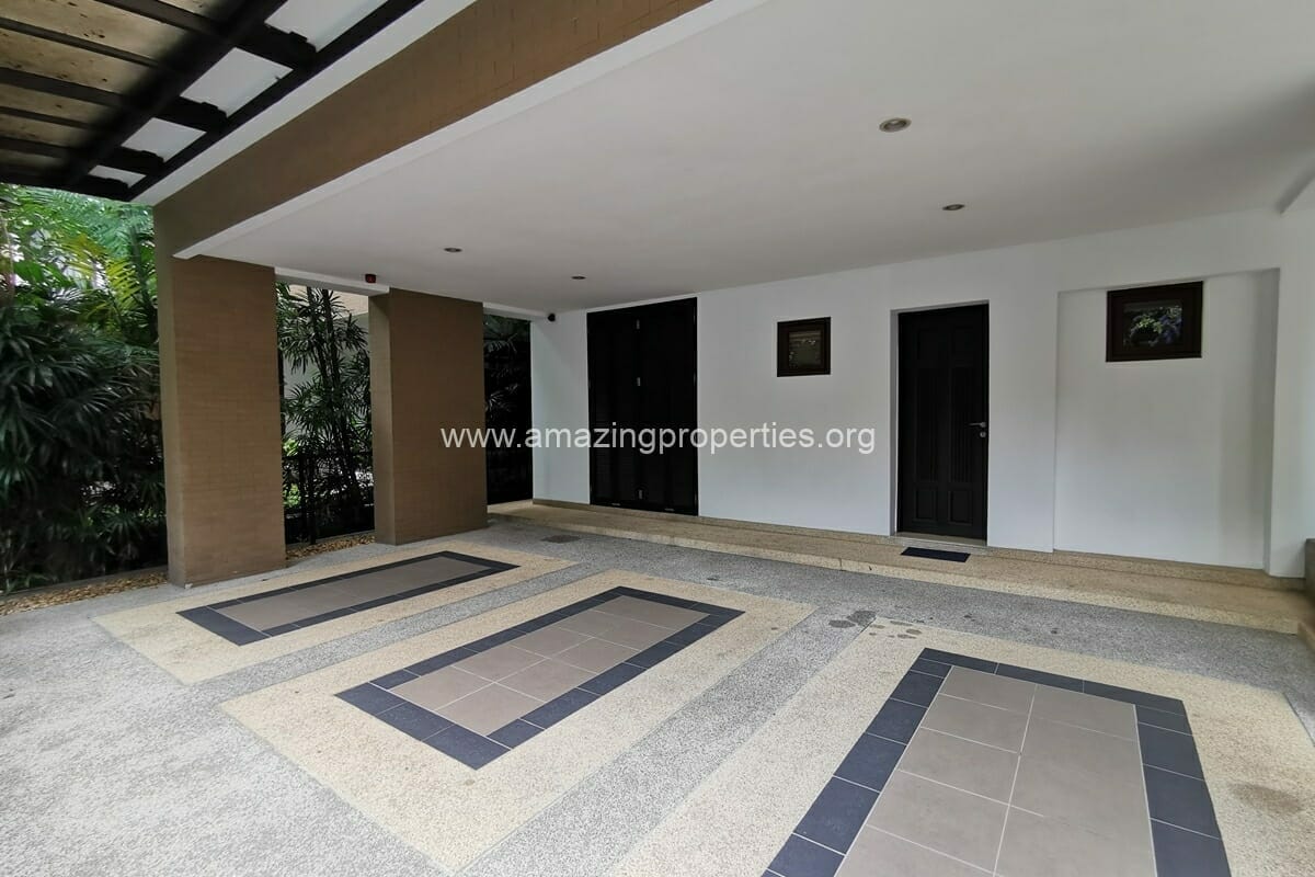 5-Bedroom-House-Baan-Sukhumvit-18-34-9236.jpg