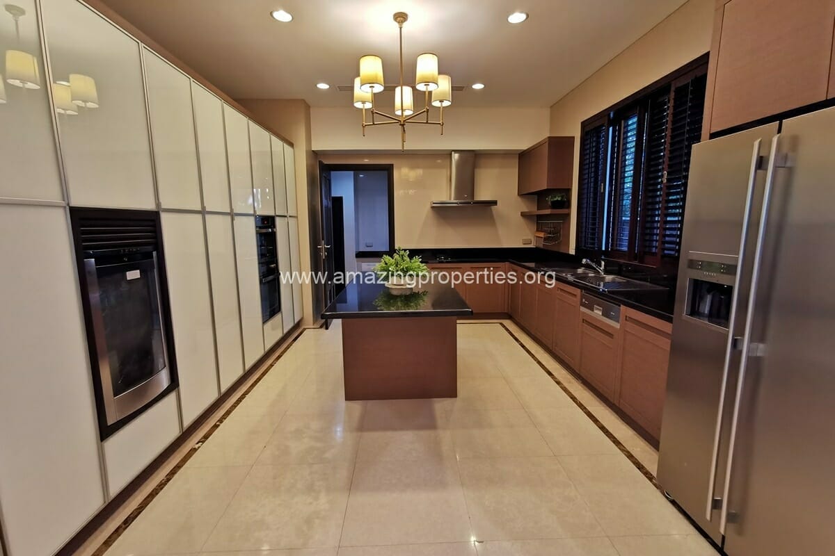 5-Bedroom-House-Baan-Sukhumvit-18-4-3496.jpg