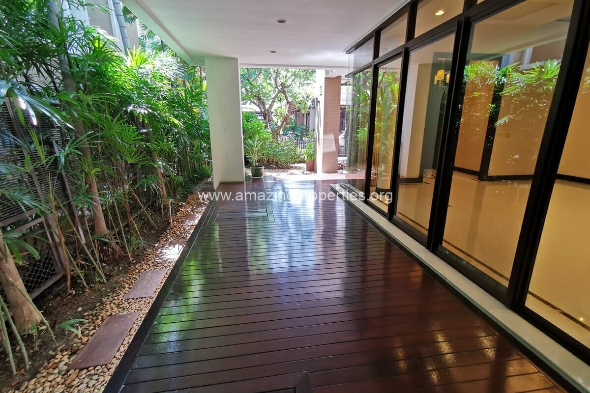 5-Bedroom-House-Baan-Sukhumvit-18-9-8034.jpg