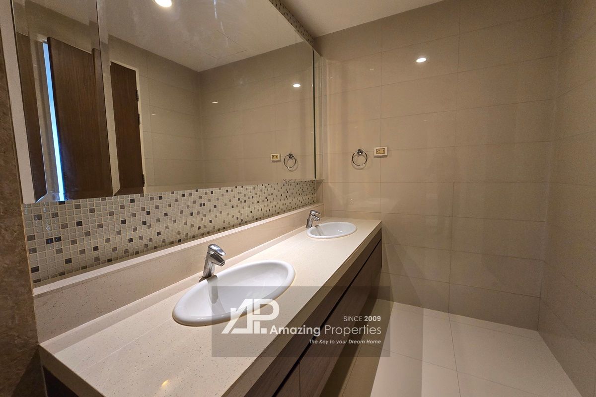 6-Bedroom-Bright-Sukhumvit-24-13-3187.jpg