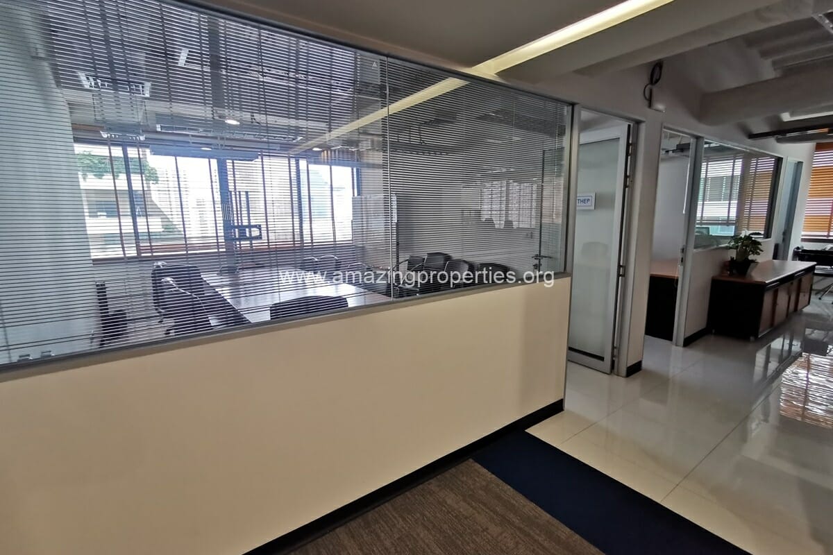 877-Sqm-Office-Asoke-Tower-5-5215.jpg