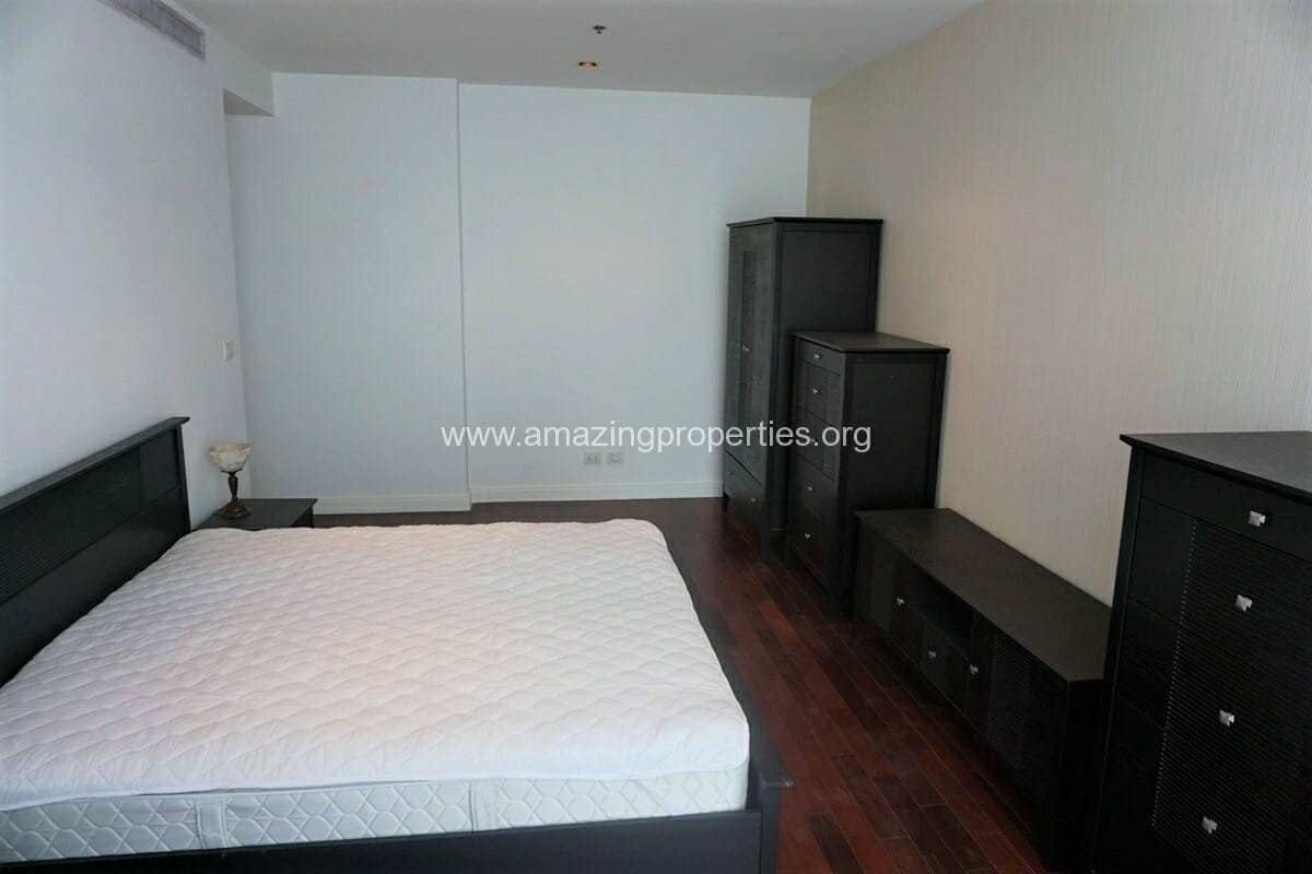 Athenee-Residence-2-Bedroom-Condo-ploenchit-14-3613.jpg