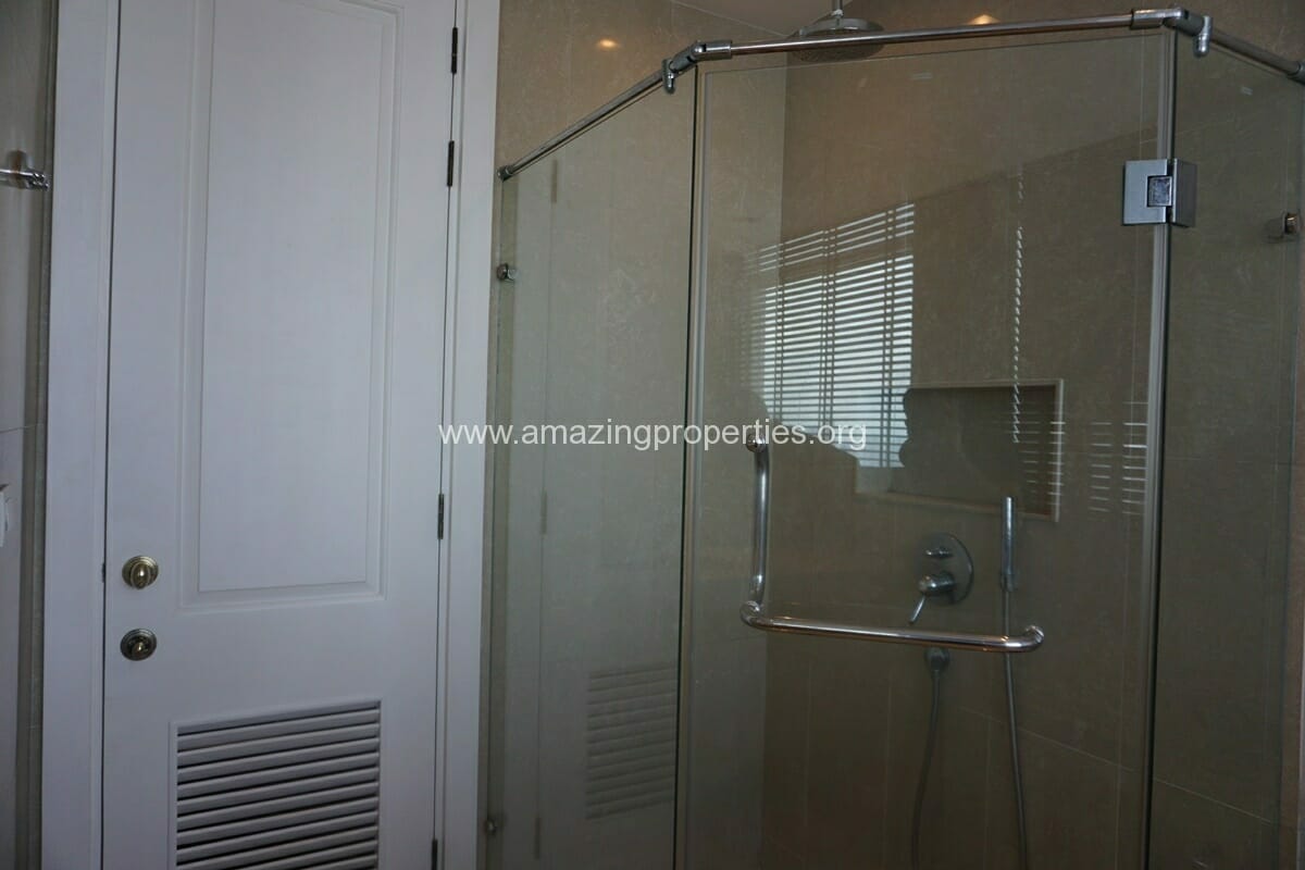 Athenee-Residence-2-Bedroom-Condo-ploenchit-17-4193.jpg