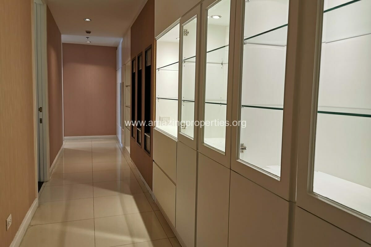 Athenee-Residence-31-bedroom-condo-11-5058.jpg