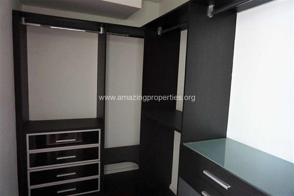 Athenee-Residence-Ploenchit-31-Bedroom-17-2100.jpg