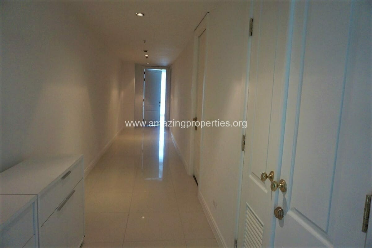 Athenee-Residence-Ploenchit-31-Bedroom-9-5382.jpg
