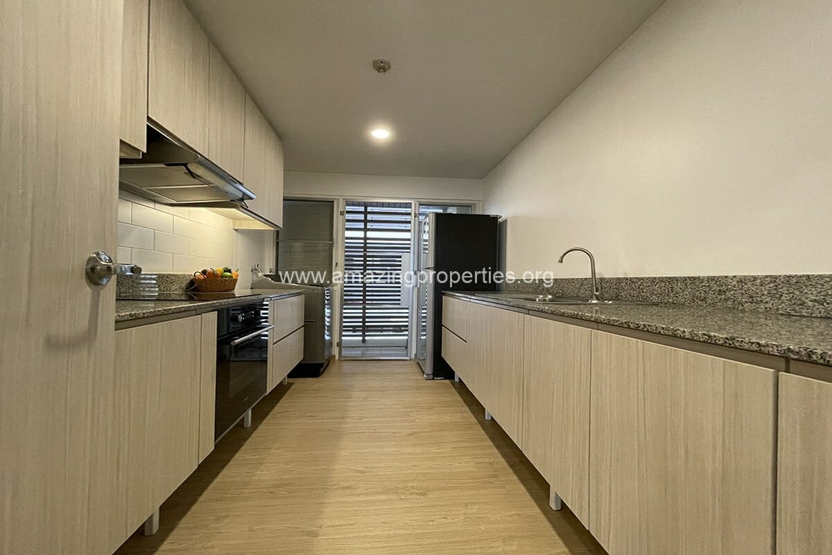 Baan-Kwanta-3-bedroom-apartment-2-5595.jpg