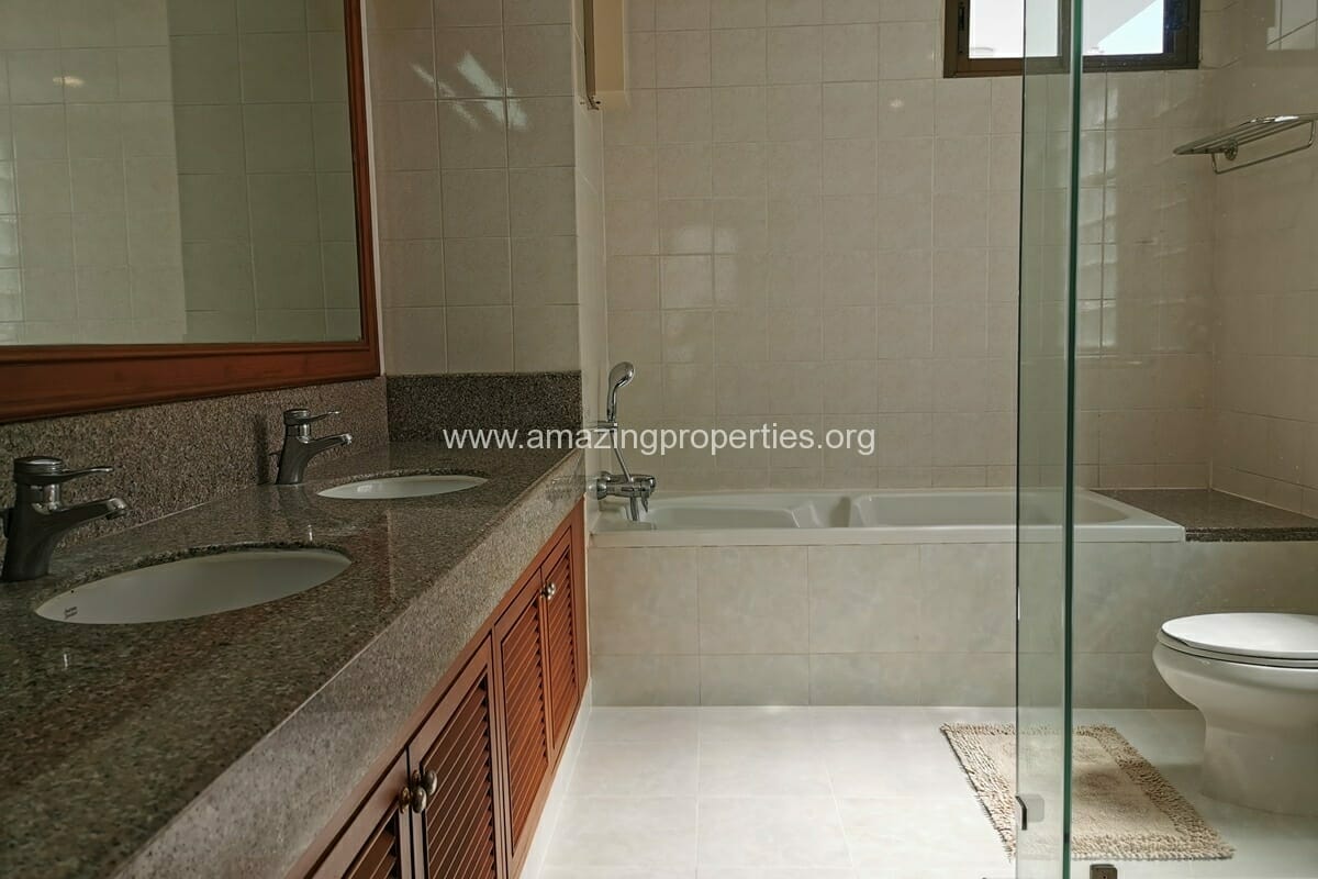 Baan-Pakapan-3-Bedroom-apartment-for-Rent-Phrom-Phong-11-2283.jpg