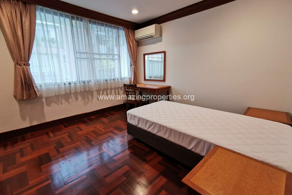 Baan-Pakapun-4-Bedroom-apartment-16-4751.jpg