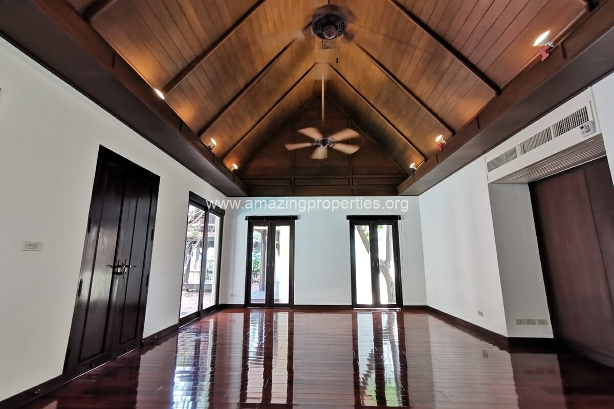 Baan-Sukjai-4-bedroom-house-6-3939.jpg