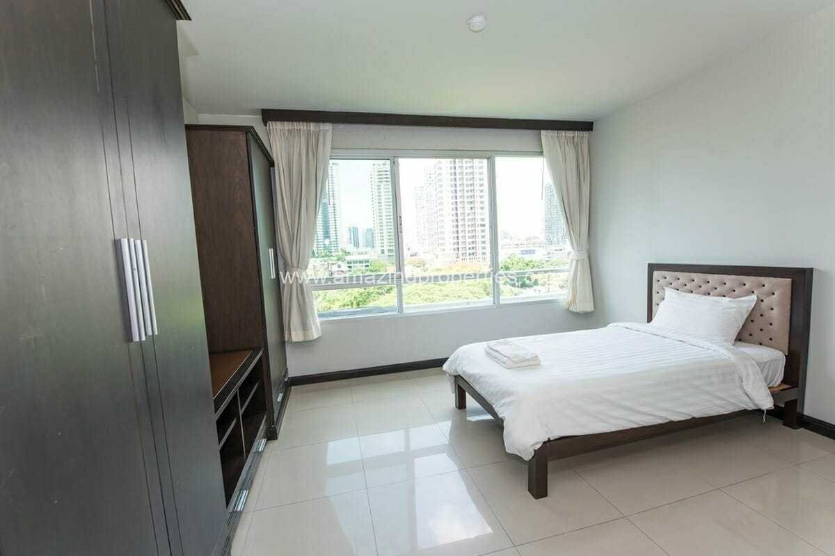 Baan-Thirapa-4-Bedroom-13-2343.jpg
