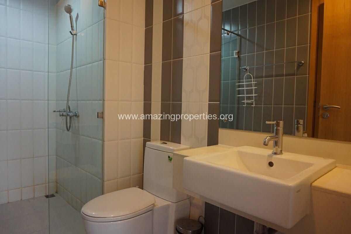 Circle-1-Bedroom-Condo-for-Rent-Petchaburi-27-7450.jpg