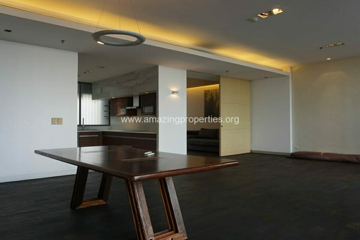 Domus-21-Bedroom-condo-Asoke-16-1551.jpg
