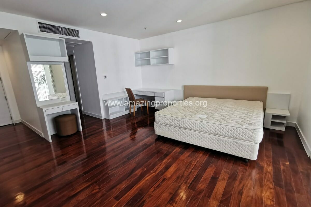 Duplex-1-Bedroom-Ekkamai-Garden-13-3101.jpg