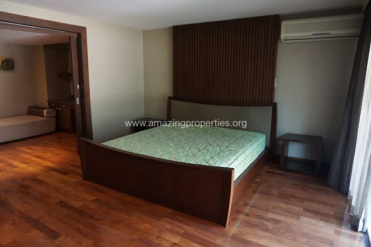 Duplex-1-bedroom-condo-Urbana-Sukhumvit-15-19-7458.jpg