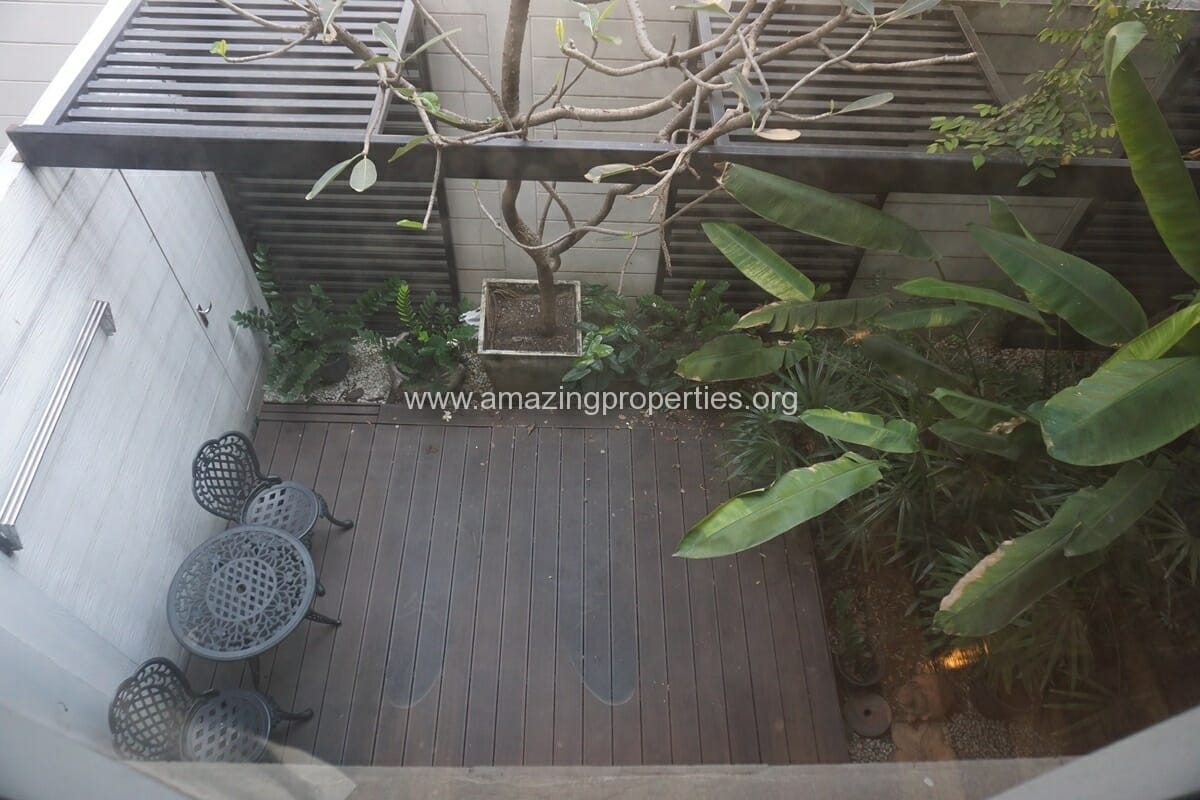 Duplex-1-bedroom-condo-Urbana-Sukhumvit-15-20-1609.jpg