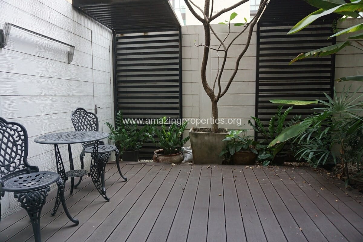 Duplex-1-bedroom-condo-Urbana-Sukhumvit-15-7-1564.jpg