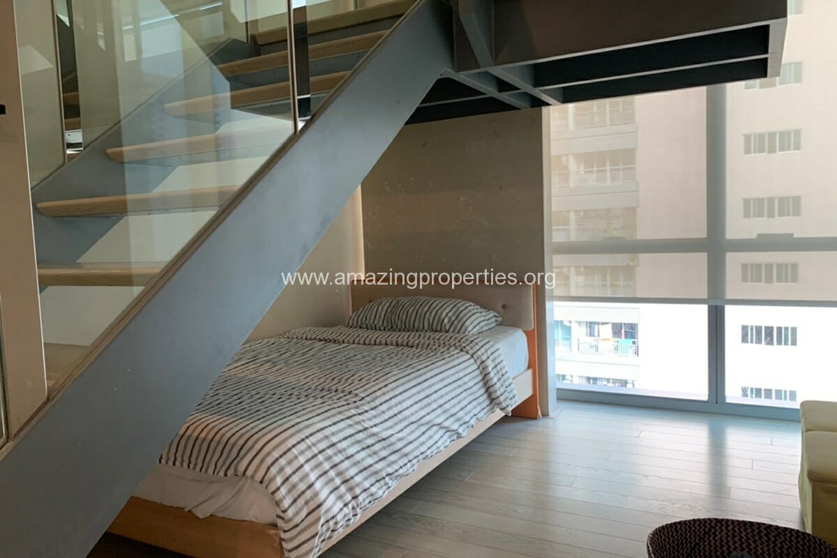 Duplex-2-Bedroom-Condo-The-Room-Sukhumvit-21-21-6142.jpg