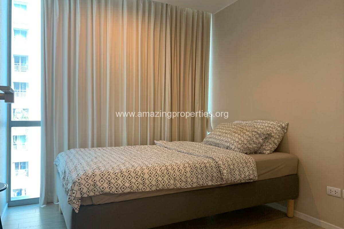 Duplex-2-Bedroom-Condo-The-Room-Sukhumvit-21-7-3633.jpg