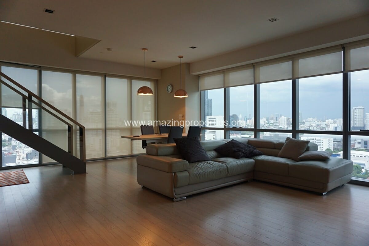 Duplex-2-Bedroom-condo-for-rent-at-The-Room-Sukhumvit-21-15-9971.jpg