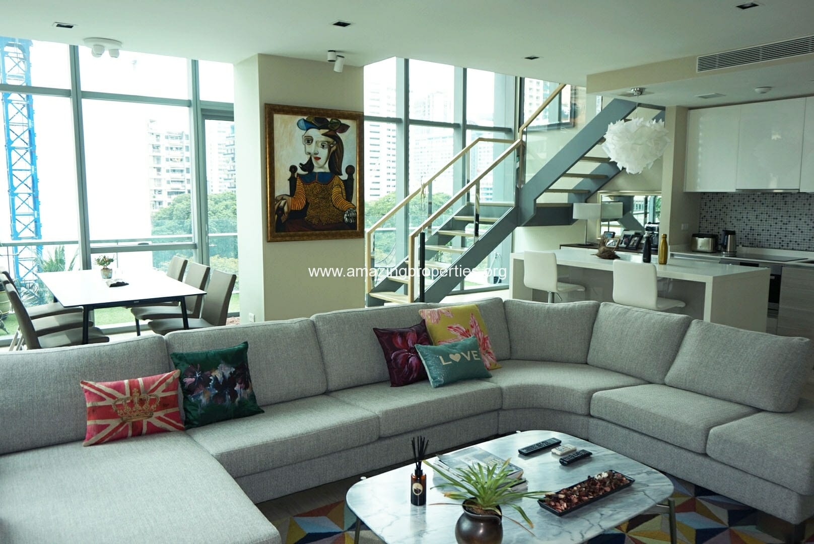 Duplex-2-bedroom-The-Room-Sukhumvit-21-8-1-6742.jpg