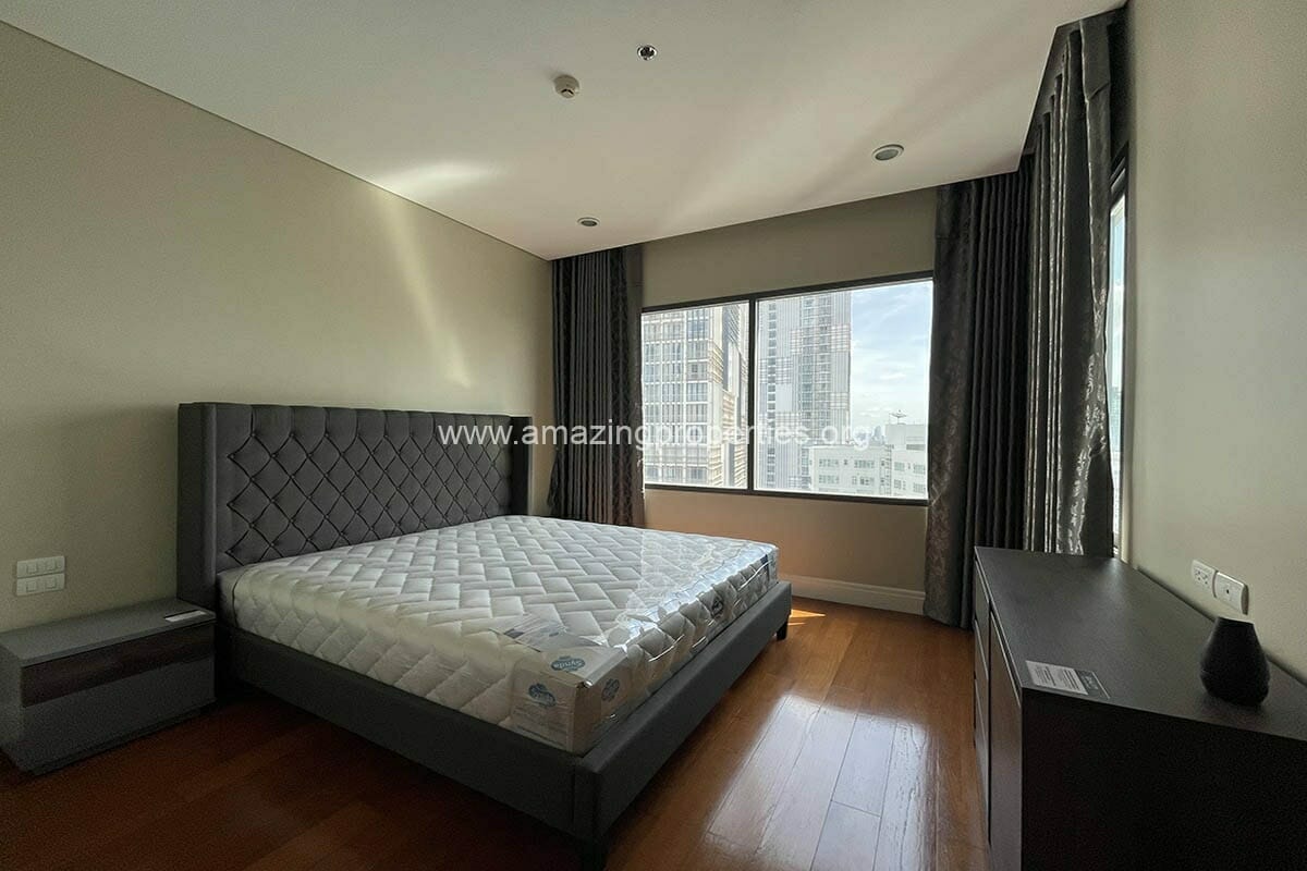 Duplex-3-Bedroom-Bright-Sukhumvit-24-4-1919.jpg