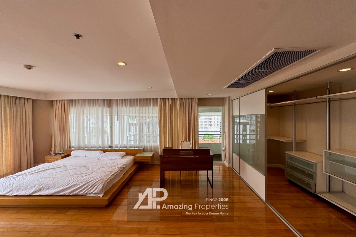 Duplex-3-bedroom-Le-Raffine-Sukhumvit-24-17-6629.jpg