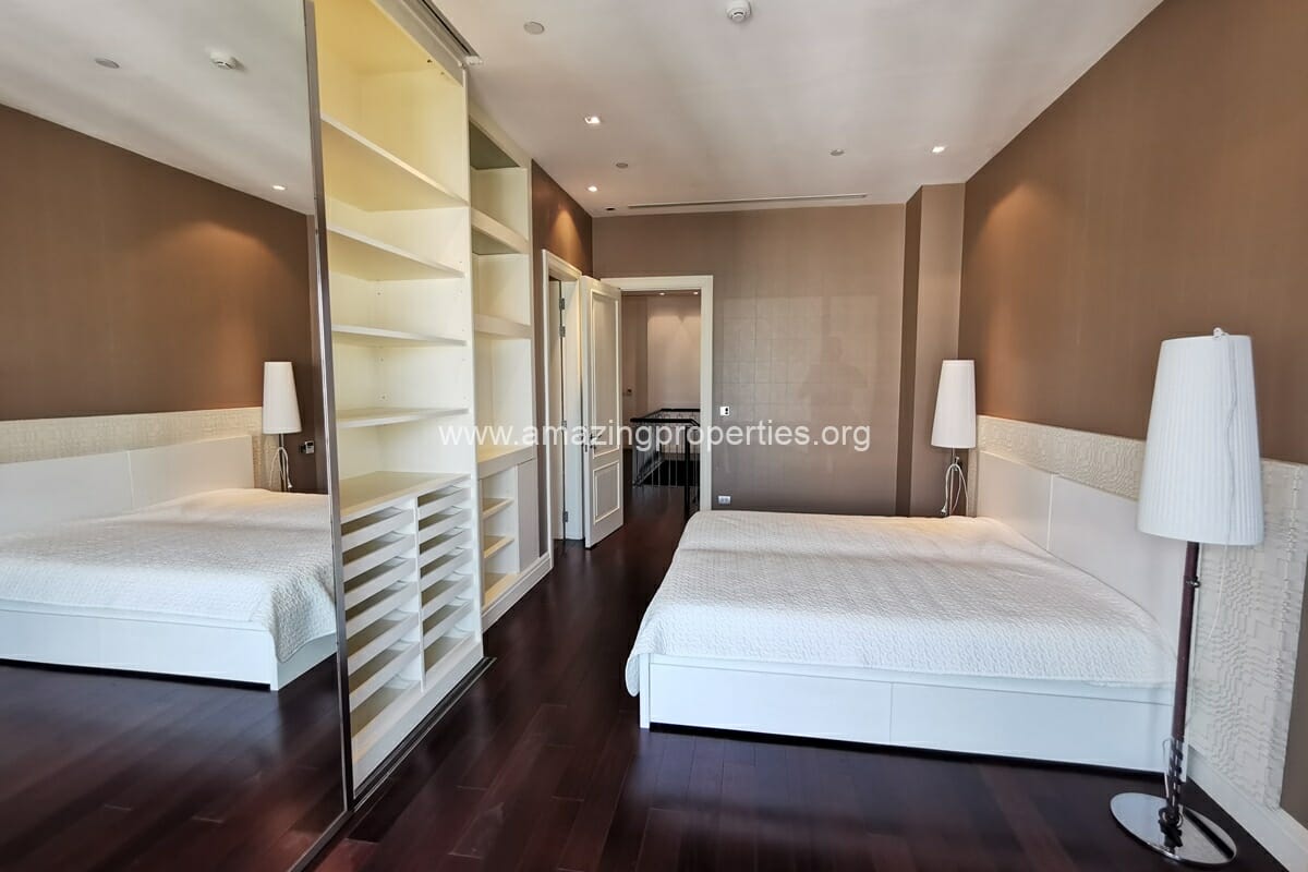 Duplex-3-bedroom-Le-Raffine-Sukhumvit-39-31-8710.jpg