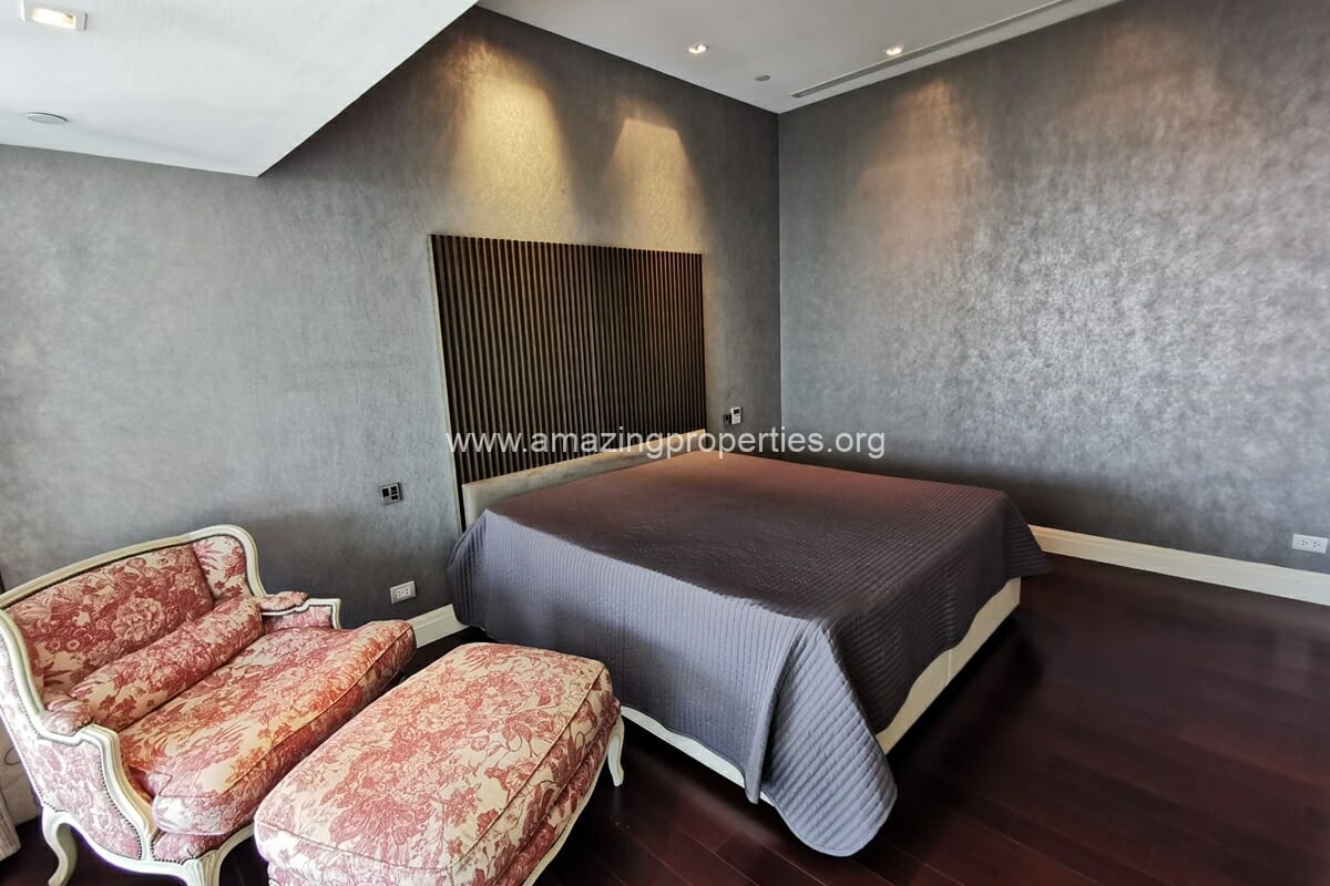Duplex-3-bedroom-Le-Raffine-Sukhumvit-39-36-9792.jpg