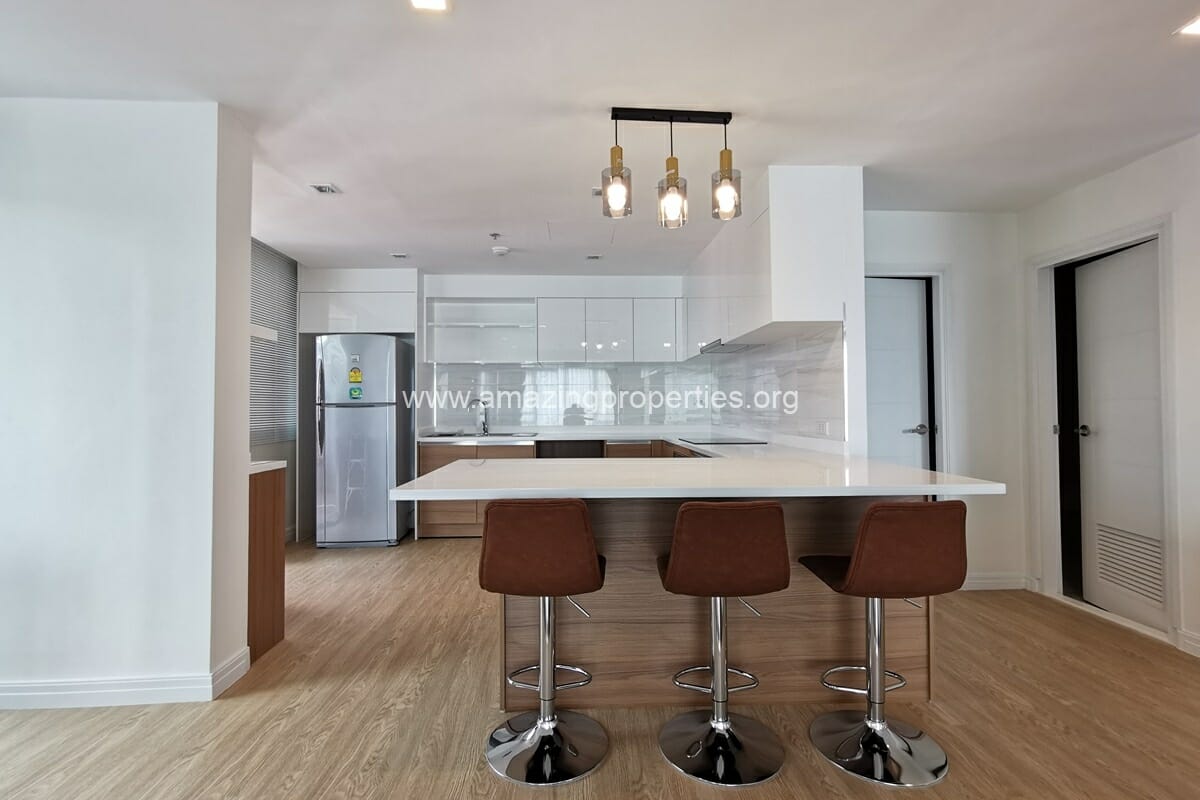 Duplex-3-bedroom-Queens-Park-View-3-3343.jpg