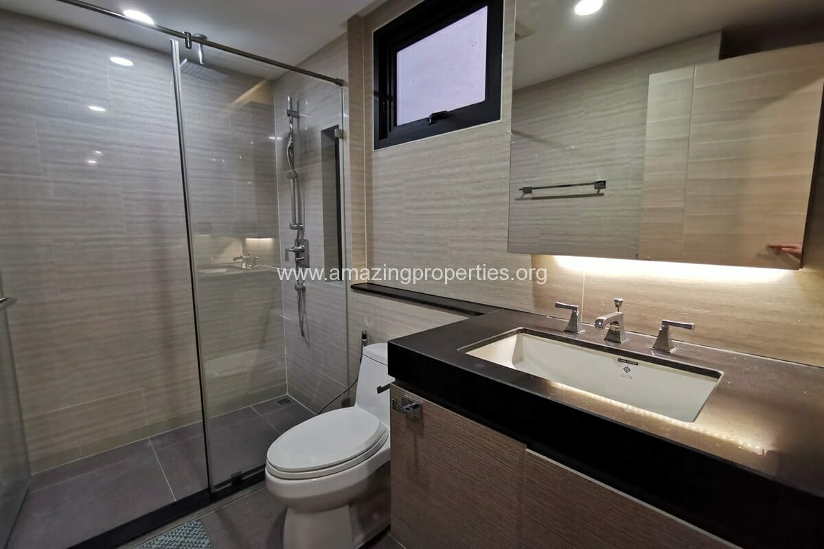 Duplex-3-bedroom-condo-Klass-Langsuan-8-1022.jpg
